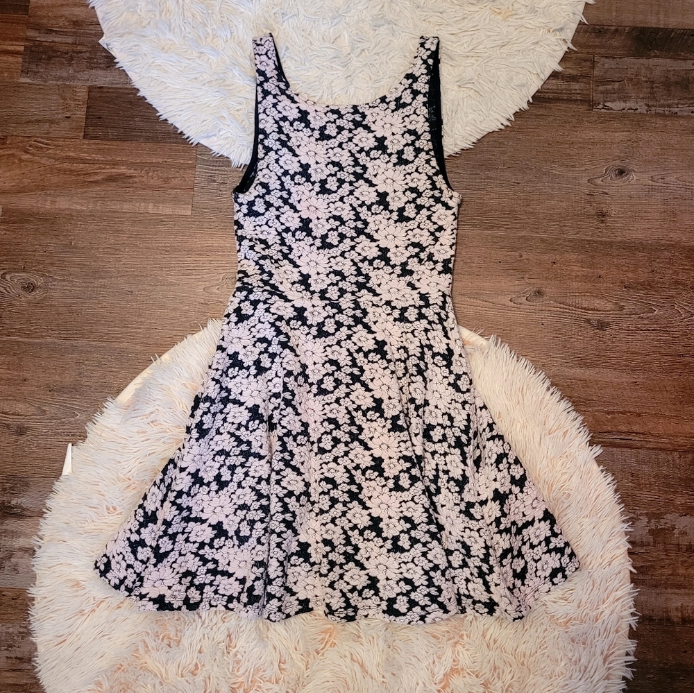 Pretty Little Dress